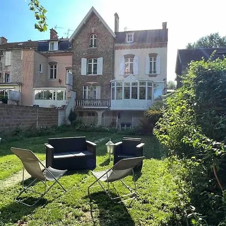 Demeure La Belle Epoque, Sauna Et Billard Francais Feriehus Châlons-en-Champagne